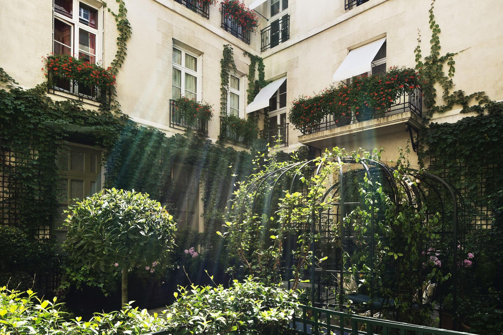 Relais Christine Hotel Paris Exterior photo