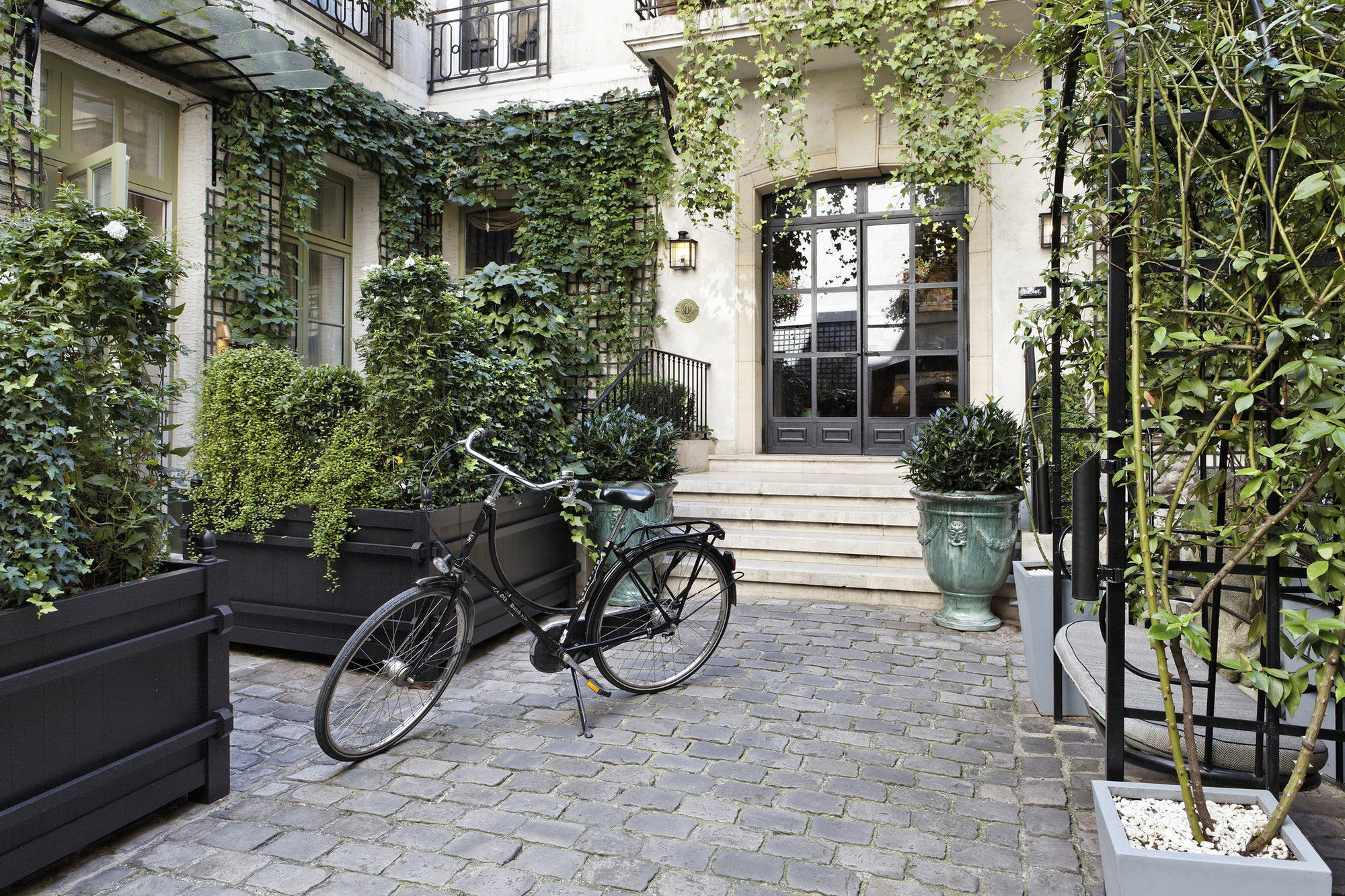 Relais Christine Hotel Paris Exterior photo